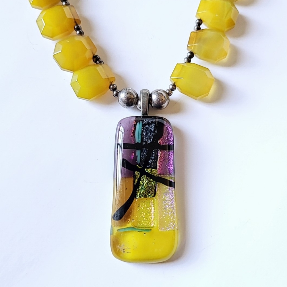MOMO GLASSWORKS PENDANT on 20" GOLD GLASS BEAD NECKLACE - STERLING SILVER CLASP - Picture 3 of 8